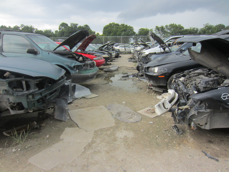 Illustration for article titled Lookin' through a junkyard